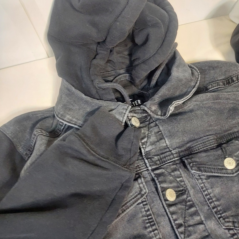 Hollister Mens Black Denim Hooded Trucker Jacket Size S With Stretch distressed